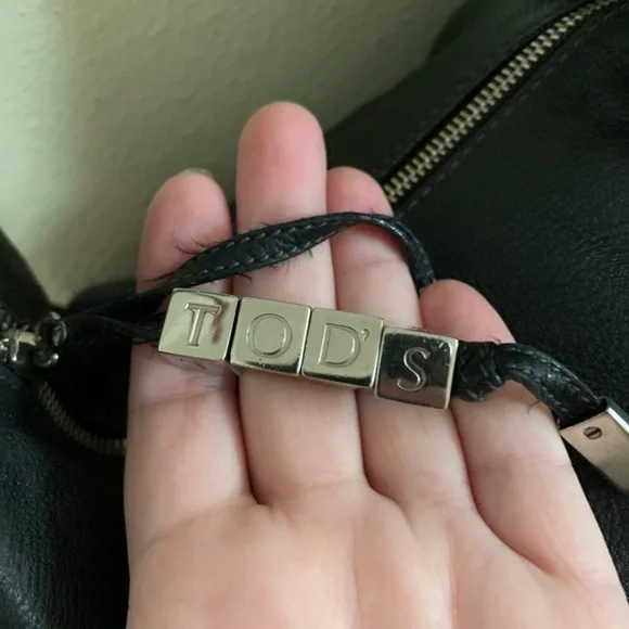 VINTAGE TOD’S HOBO BAG - Picture 6 of 13